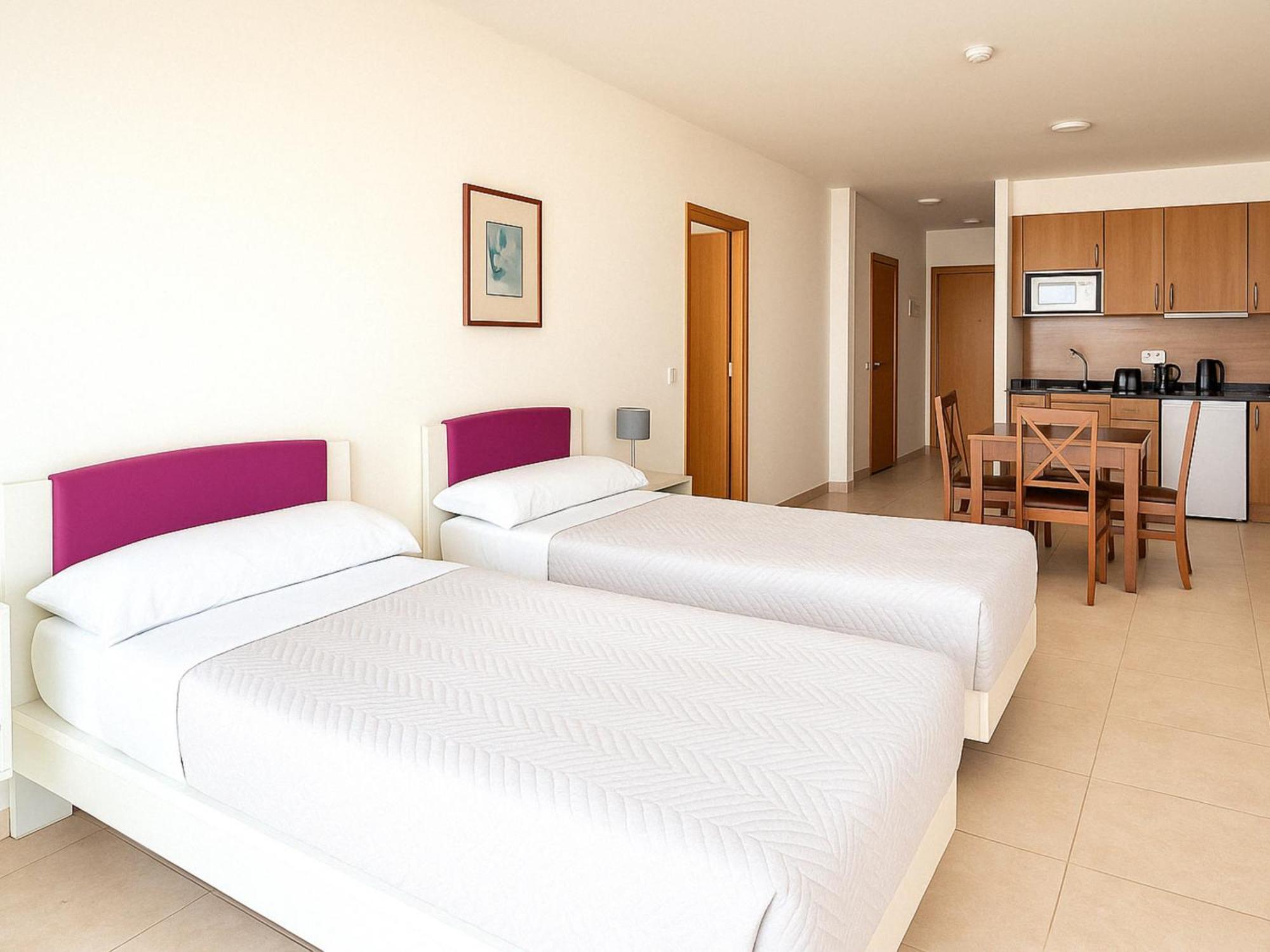 Sechi Aparthotel Marbella - Self Service, With Parking Estepona Exterior foto