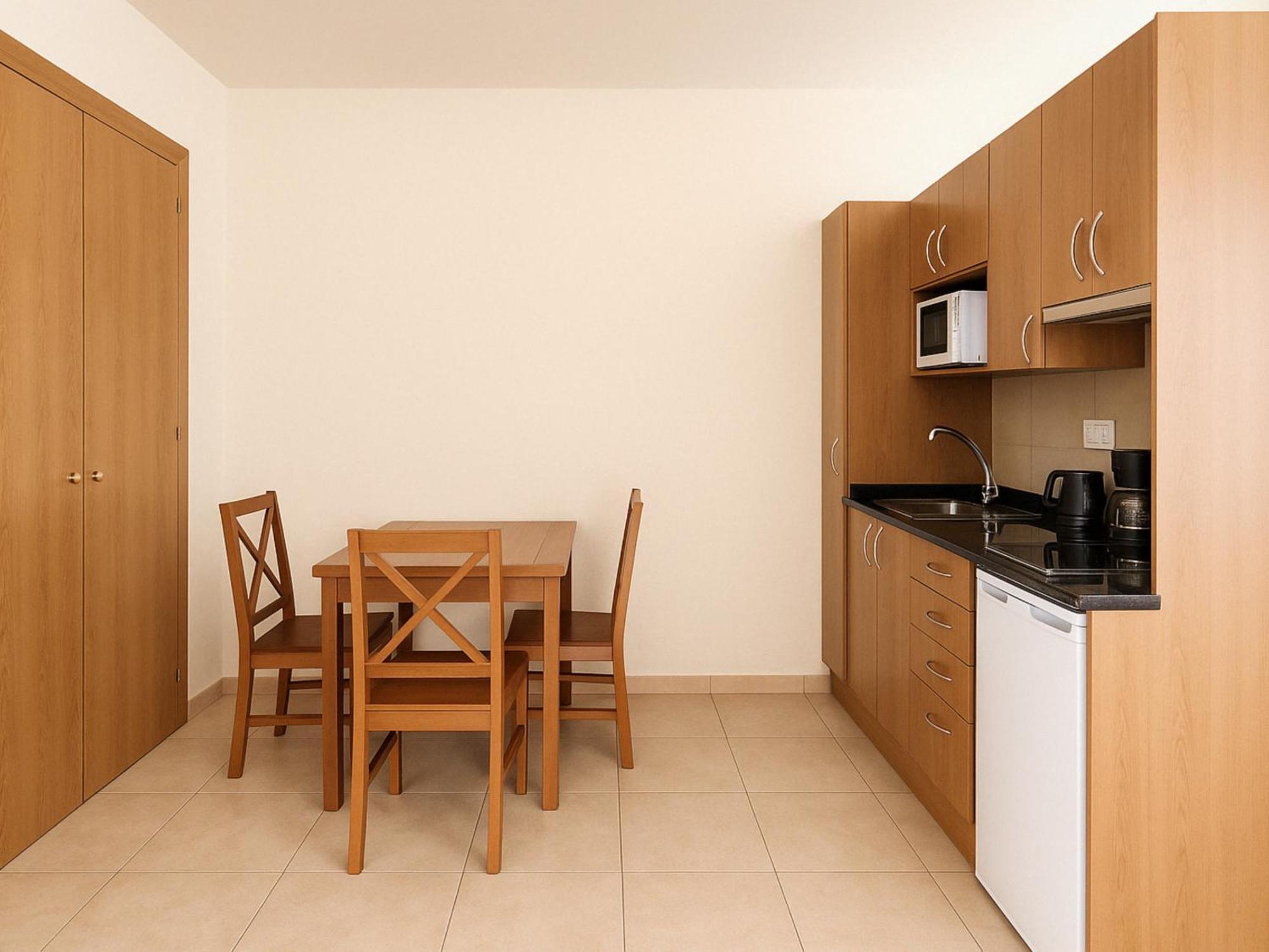 Sechi Aparthotel Marbella - Self Service, With Parking Estepona Exterior foto