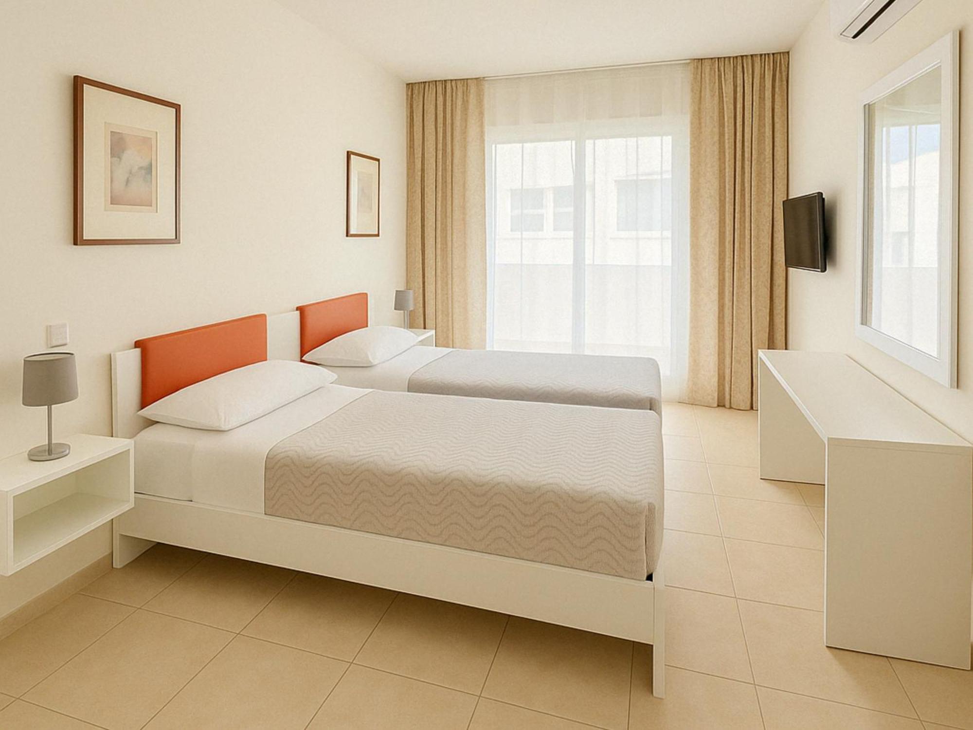 Sechi Aparthotel Marbella - Self Service, With Parking Estepona Exterior foto