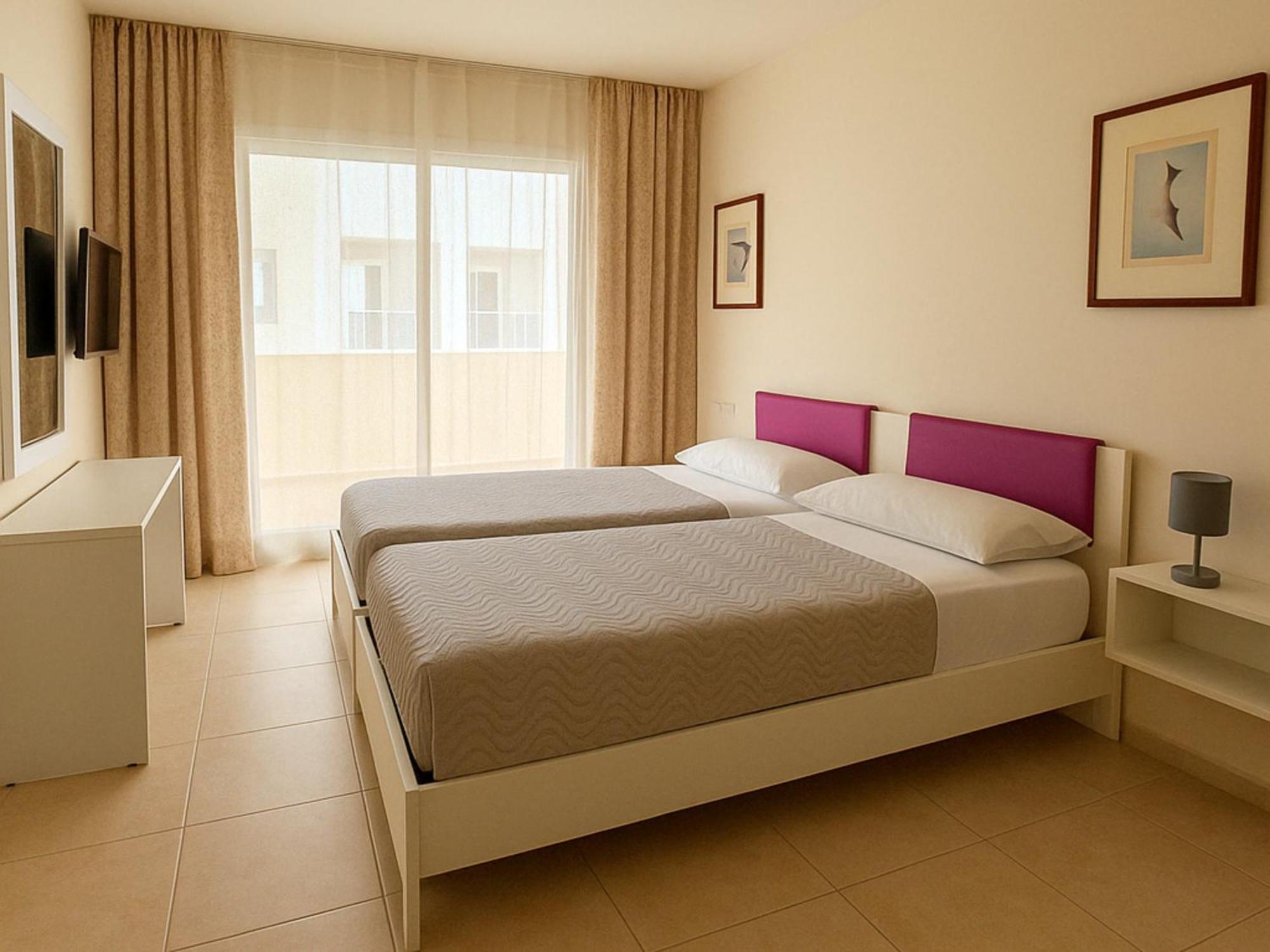 Sechi Aparthotel Marbella - Self Service, With Parking Estepona Exterior foto