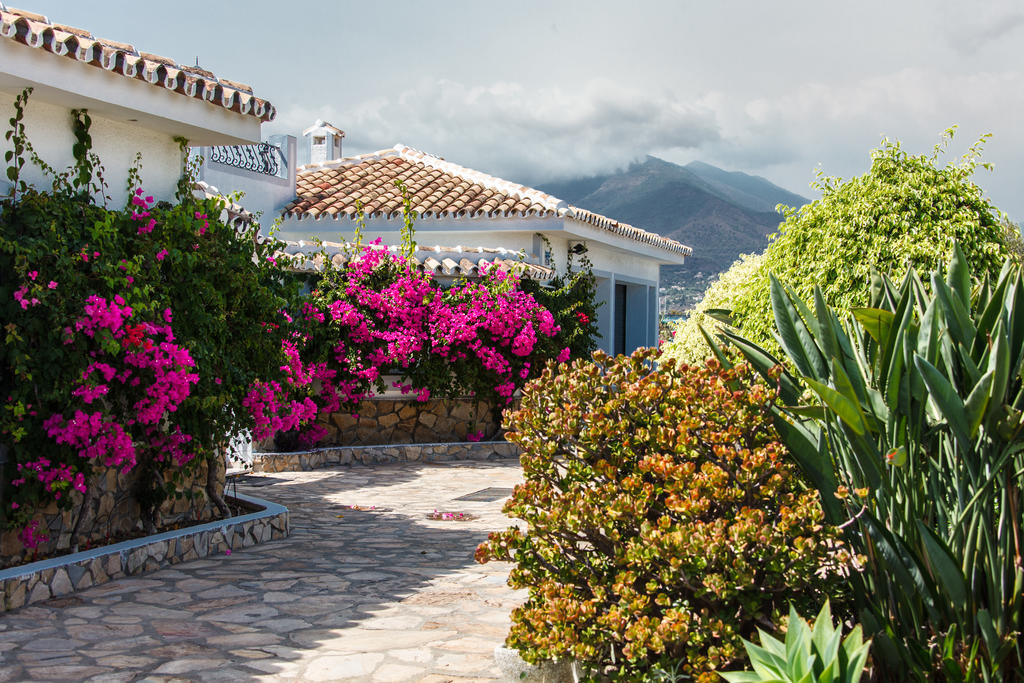Sechi Aparthotel Marbella - Self Service, With Parking Estepona Exterior foto